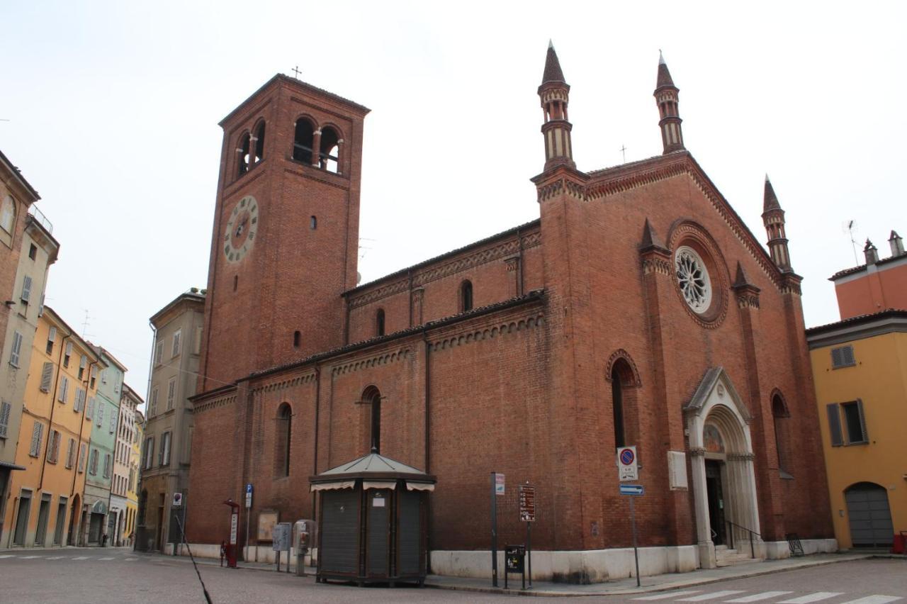 Loft 33 Piacenza Exterior foto